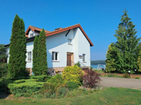 Posiadłość Nad Zatoką, Ryn